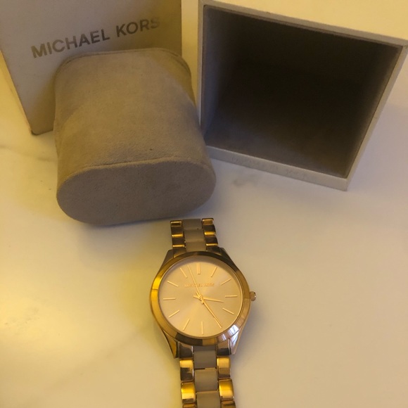 Women’s Michael Kors Watch - Picture 1 of 11